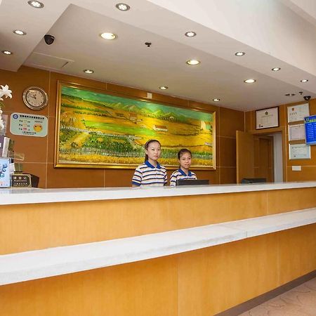 7Days Inn Guangzhou South Railway Station Nan Pu Metro Station Extérieur photo